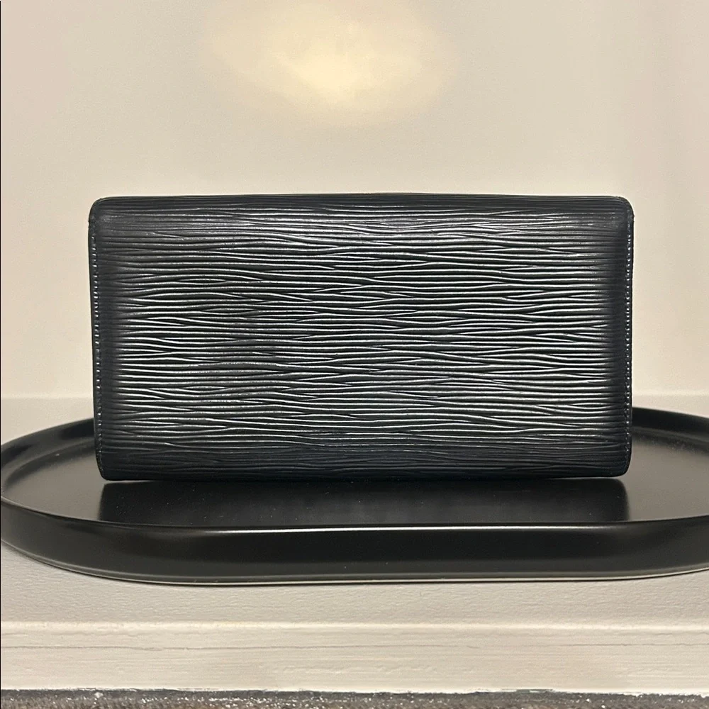 Louis Vuitton Epi Black Textured Wallet - Picture 2 of 6
